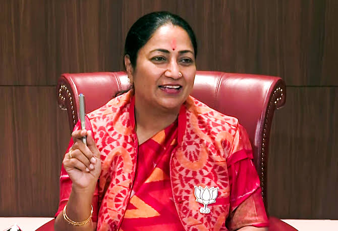 दिल्ली सीएम रेखा गुप्ता पर जनसुनवाई के दौरान हमला; 'आप' ने दी प्रतिक्रिया, जांच पड़ताल शुरू